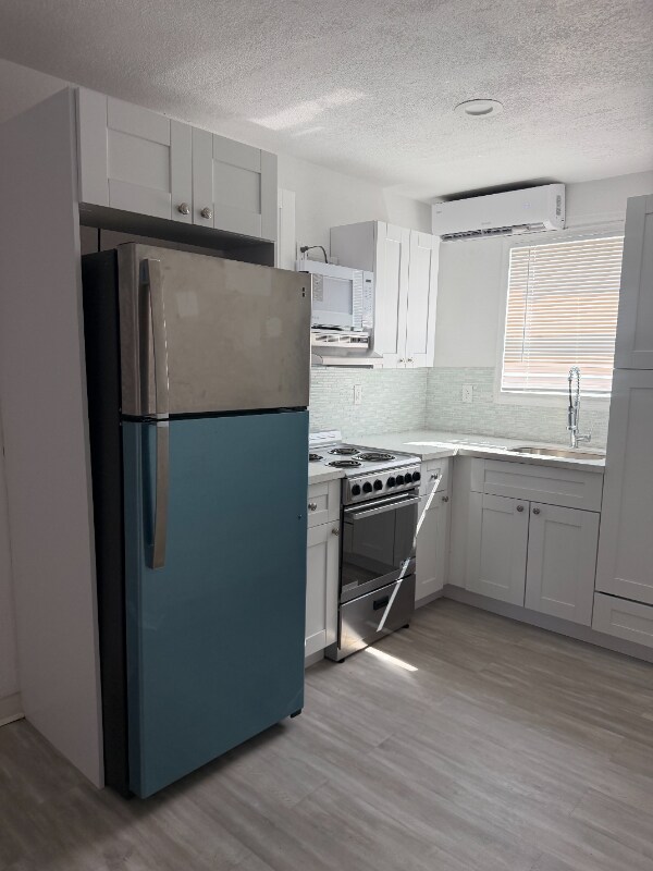 Foto del edificio - 1817 N Tamiami Trl