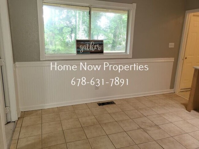 Building Photo - Jonesboro GEM! 5 bdrm / 2 bath