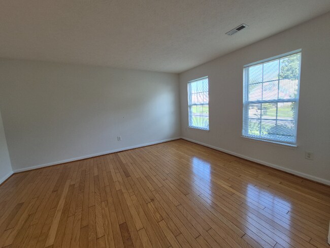 Foto del edificio - 3908 St Erics Turn