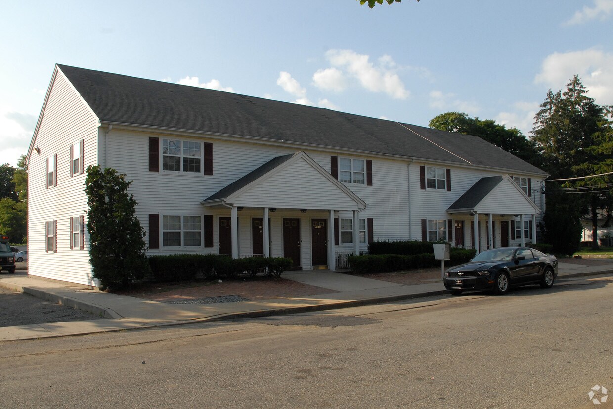 Barclay Village Apartments Apartments in Jamesburg, NJ