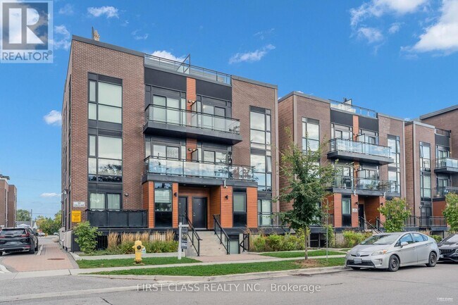 Building Photo - 32 Coles Ave