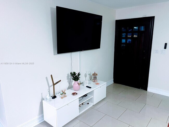 Foto del edificio - 7750 NW 42nd St