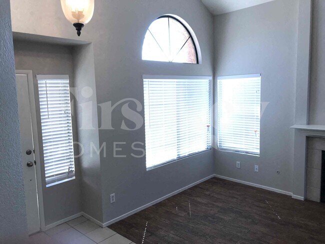 Foto del edificio - 7011 Encore Way