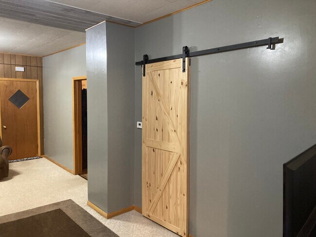 Foto del edificio - 413 2nd St SW