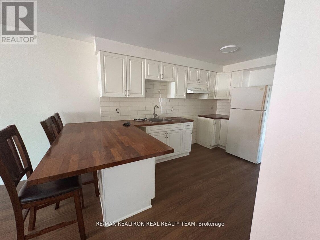 Photo du bâtiment - 1129 Cannon St E