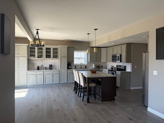 Foto del edificio - 3702 Delwood Dr