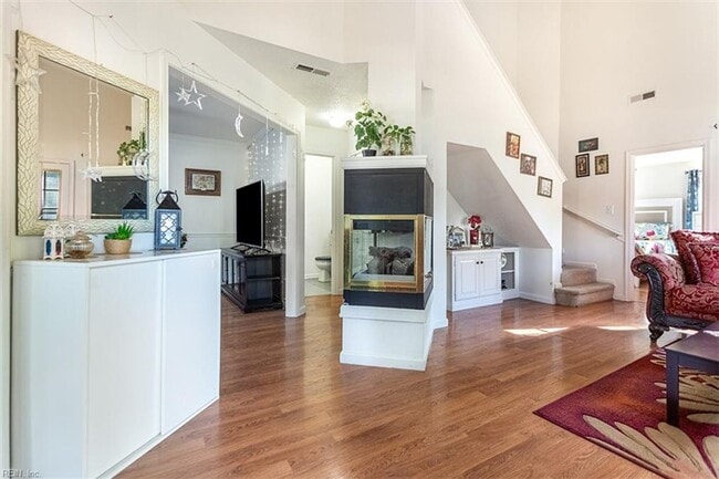 Building Photo - 100 Larkspur Hollow