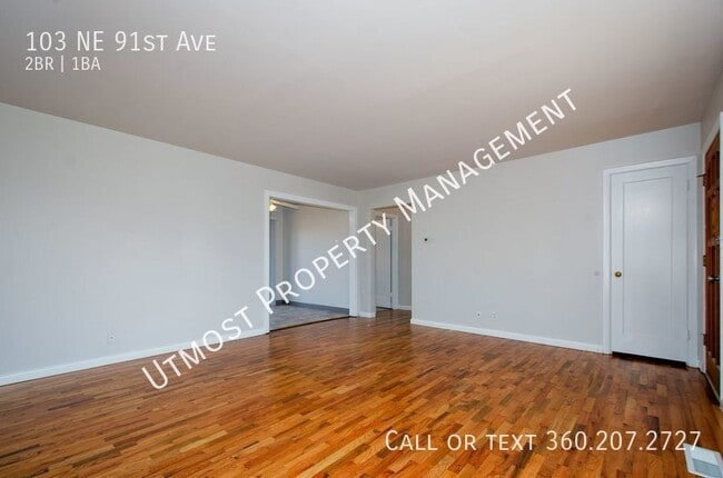 Building Photo - Charming 2 bd, 1 bath w/ Bonus Room- Large...