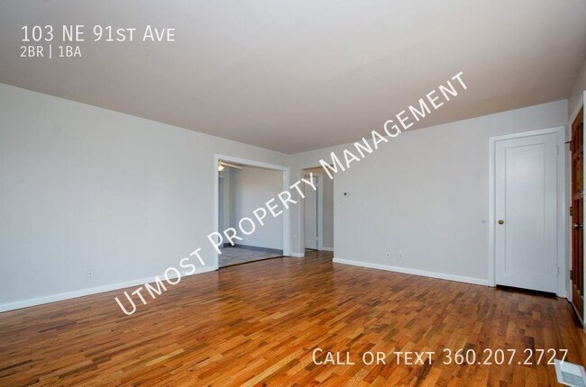 Foto del edificio - Charming 2 bd, 1 bath w/ Bonus Room- Large...