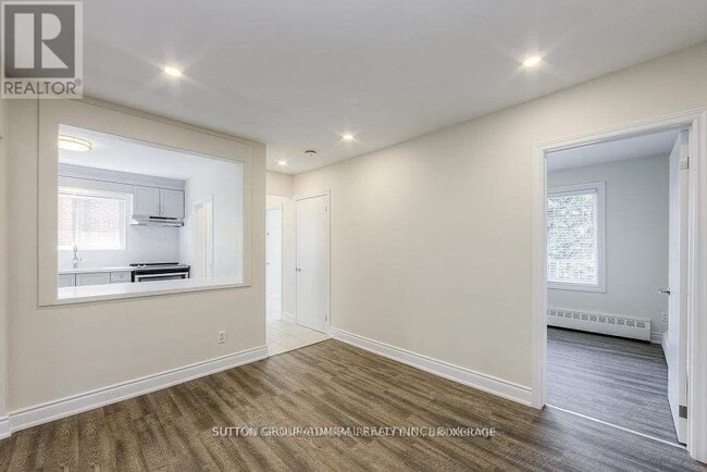Building Photo - 77 Garthdale Ct