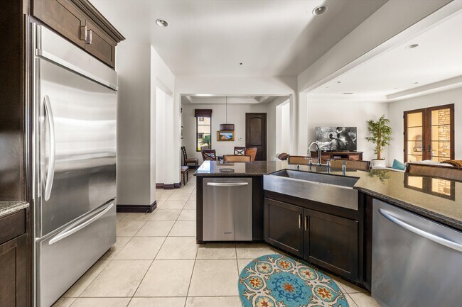 Foto del edificio - 347 Island Oak Ln