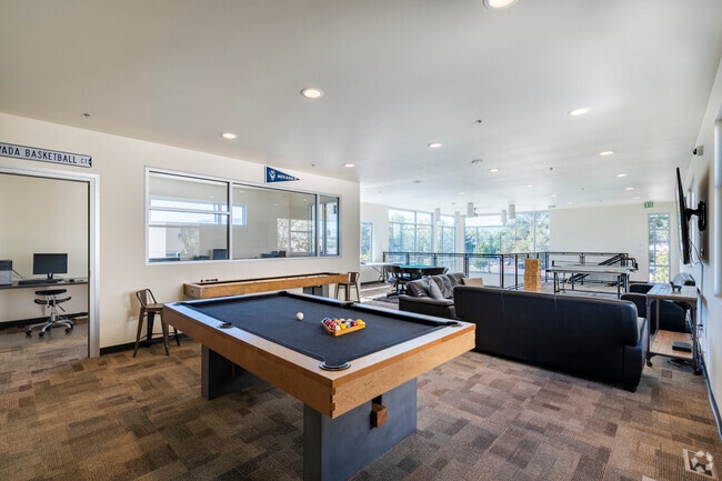 Interior Photo - Wolf Run Student Living