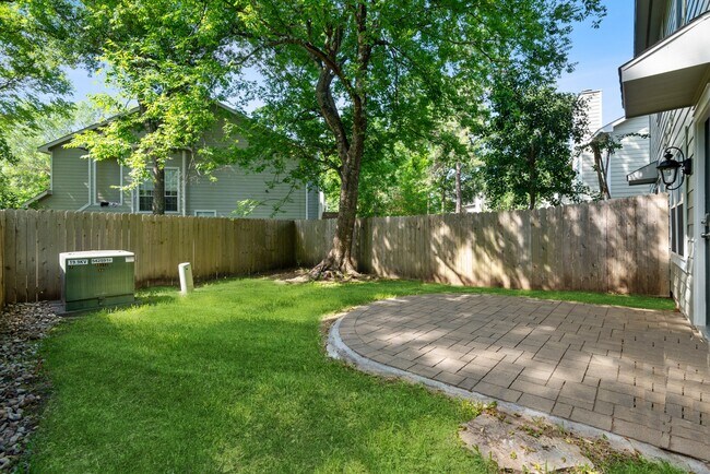 Foto del edificio - 35 N Walden Elms Cir