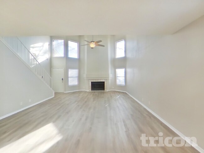 Foto del edificio - 7715 Skyline Ridge Dr