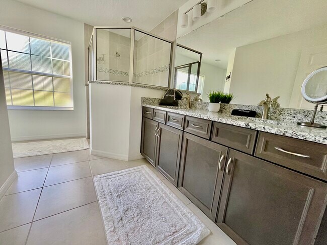 Foto del edificio - 342 Parkview Dr