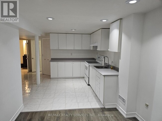 Building Photo - 21 Wayne Nicol Dr