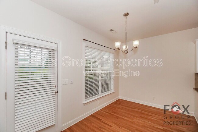 Foto del edificio - 117 Byers Commons Dr