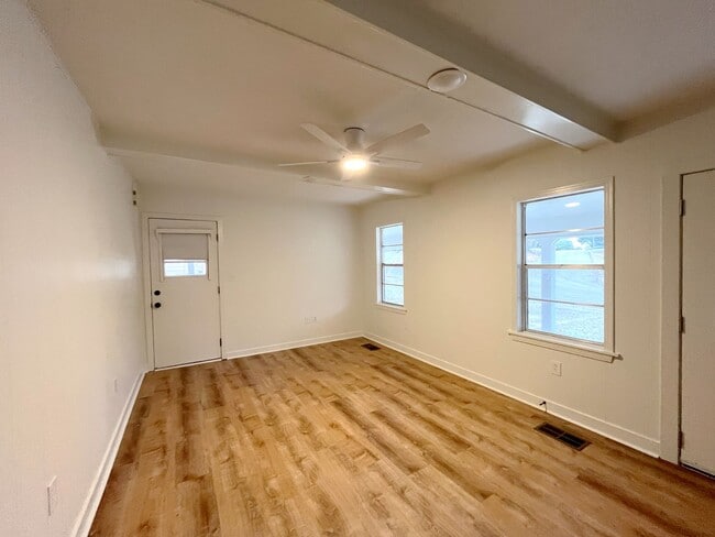 Photo - 4 Bed/2 Bath Home in Pearl