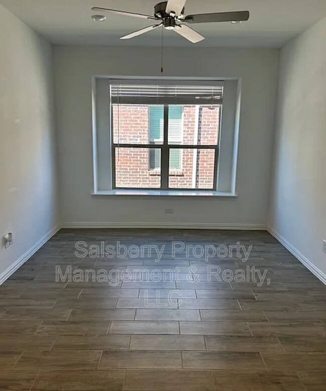 Foto del edificio - 224 Cherryvale Ln