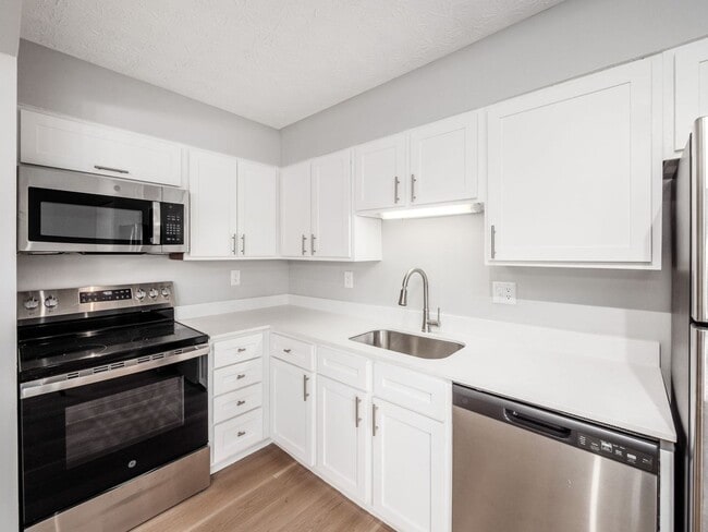 Building Photo - 7950 Harmill Dr