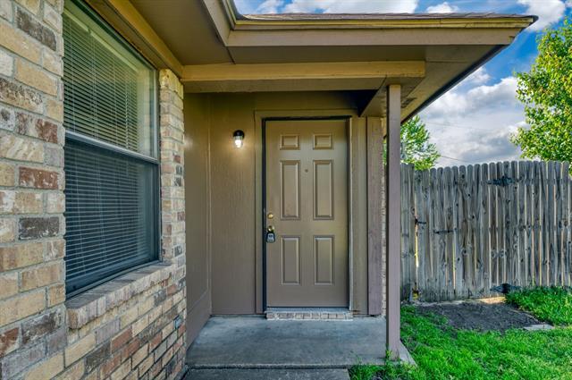 Foto del edificio - 6631 Parkview Ln