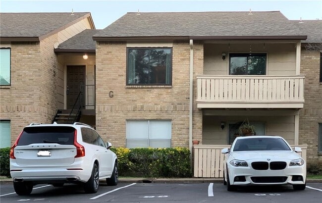 Building Photo - 8210 Bent Tree Rd