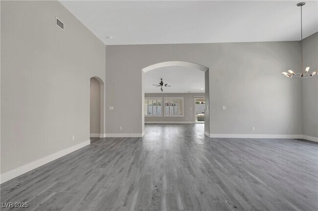 Foto del edificio - 7379 Majestic Bluff Pl