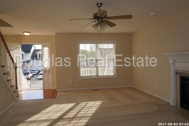 Building Photo - 1507 Thoroughbred Trl