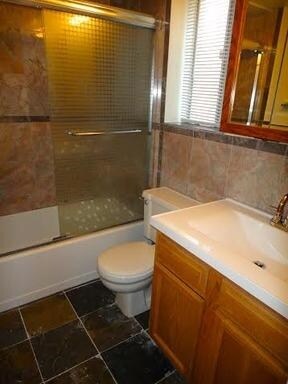 Baño - Angel's Fortress Apartments