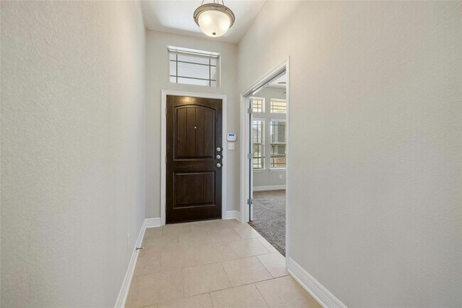 Foto del edificio - 416 Blue Waterleaf Ln