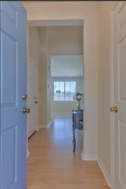 Building Photo - 680 Gardenia Pl