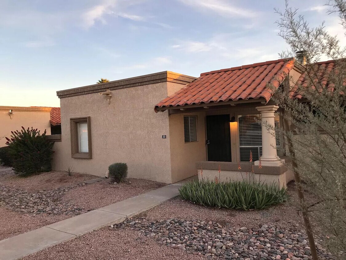 93 N Cooper Rd Unit 33, Chandler, AZ 85225 Condo for Rent in Chandler