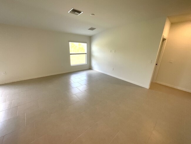 Foto del edificio - 11961 Savanna Lks Blvd