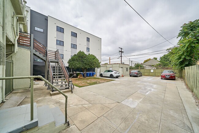 Foto del edificio - 1331 W 37th Dr