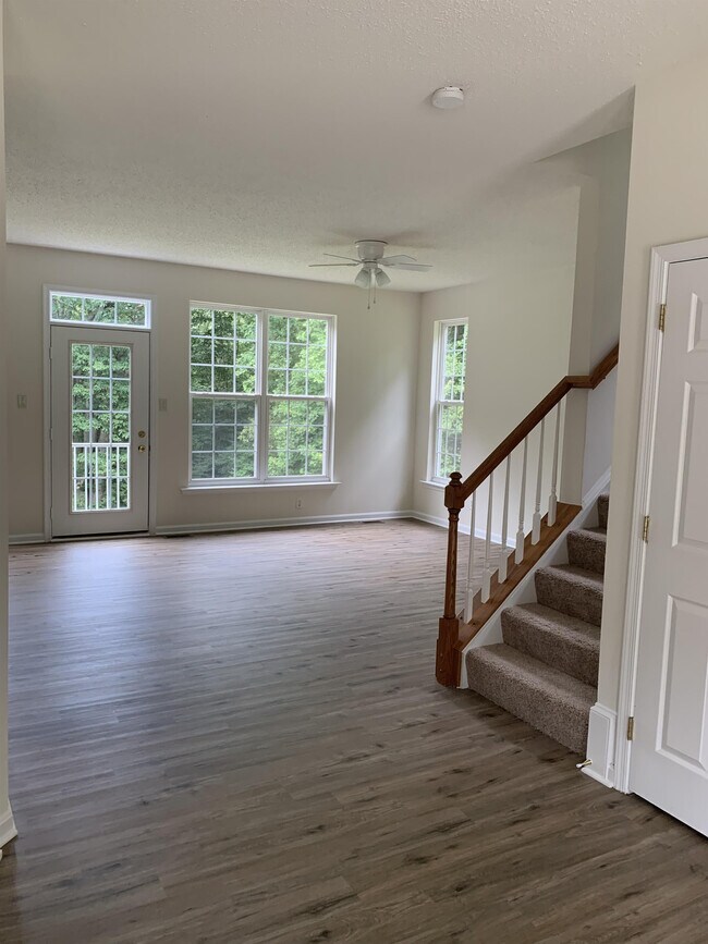 Building Photo - 9330 Tetotum Rd