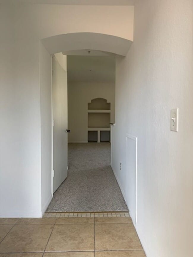 Photo - 3rd floor 2bed 2 bath on golf course House