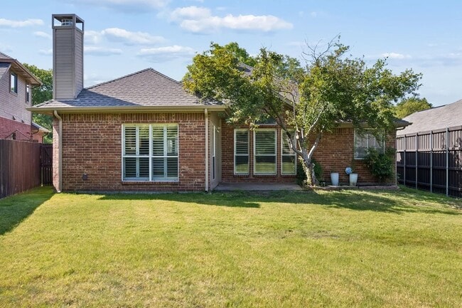 Building Photo - 1833 Melton Dr