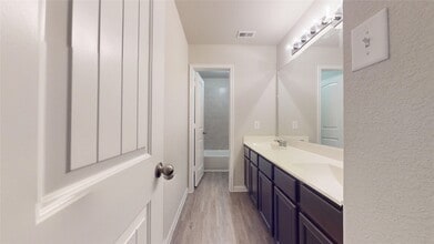 Building Photo - 3535 Cannon Dr