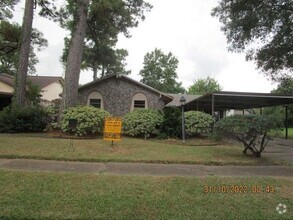 Building Photo - 11042 Lafferty Oaks St