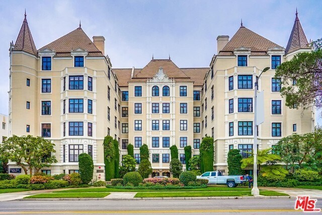 Foto principal - 316 N Rossmore Ave
