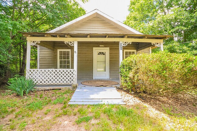 Building Photo - 531 S Hairston Rd
