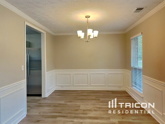Foto del edificio - 203 Woodcreek Way