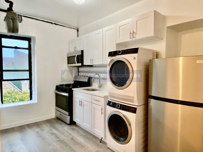 Foto del edificio - 201 W 105th St