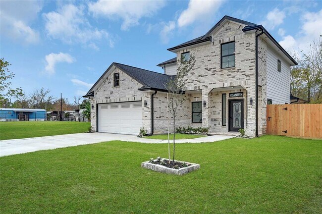 Building Photo - 13104 Donegal Way
