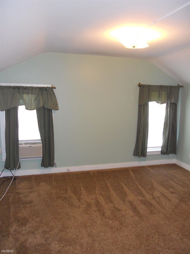 Building Photo - 2 br, 1 bath House - 206 N Lincoln St