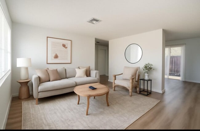 Foto del edificio - 4522 Kirk Rd