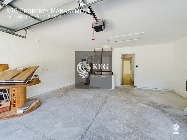 Building Photo - 8364 SE 158th Pl