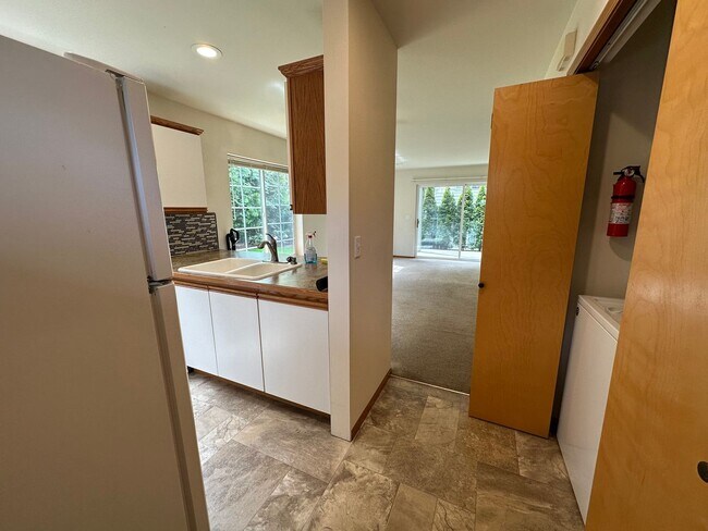 Foto del edificio - 3340 Southbend Pl