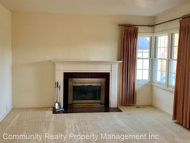 Foto del edificio - 4 br, 2 bath House - 137 Covington St