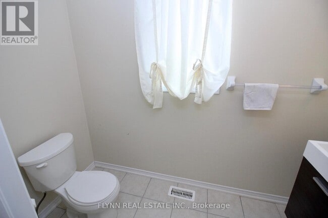 Building Photo - 8444 Elderberry Dr